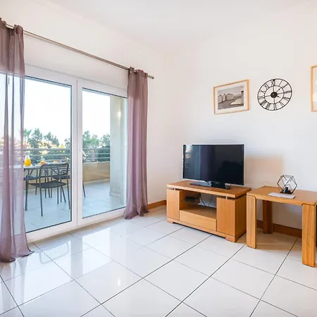 Oura - Views Of Sea, Bay & Old Town