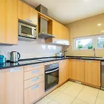 Oura - Views Of Sea, Bay & Old Town Appartement *