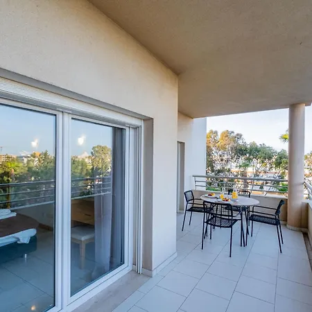 Oura - Views Of Sea, Bay & Old Town Apartment Albufeira